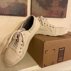 Merrell Around Town City Lace sneakers, NWOB